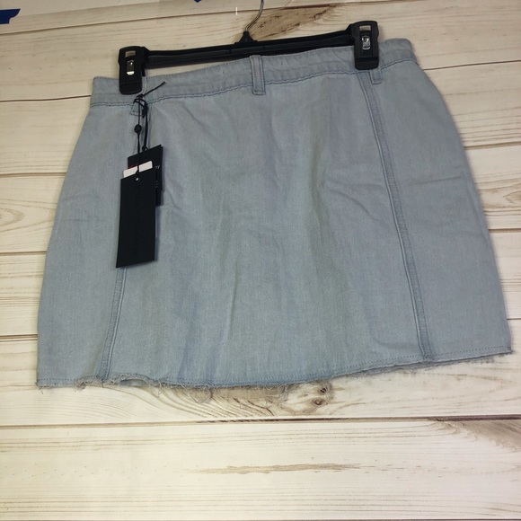 Kendall + Kylie Fashion Denim Mini Skirt - Picture 7 of 7